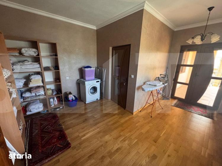 Casă cu 10 camere cu Teren 774 Mp în Tudora