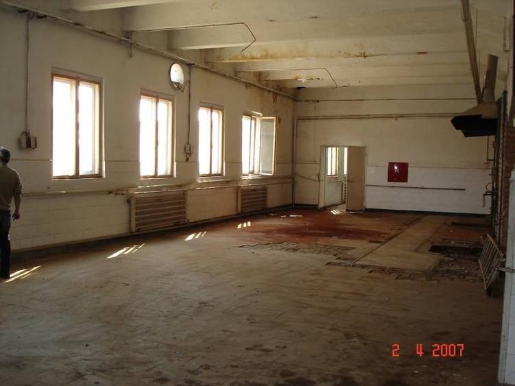 Vand hala de productie in Targu Carbunesti - 1