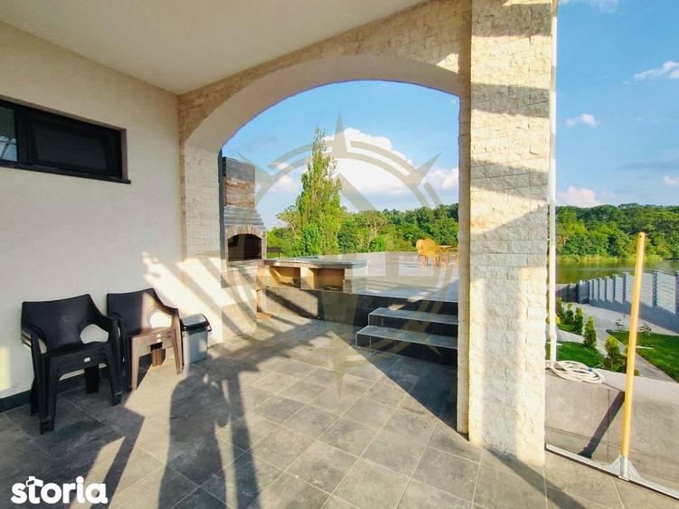 Casă cu 6 camere cu Piscina în Balotești