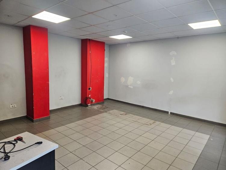 Spațiu comercial, de 73 mp, în Vest