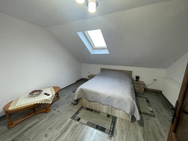 Casă cu 6 camere în Vadu Moților