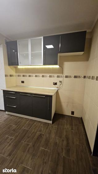 Apartament cu 2 camere decomandat în Peneș Curcanul