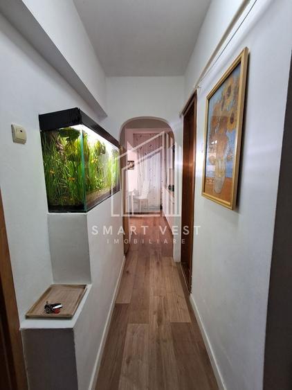 Apartament cu 3 camere semidecomandat, mobilat în Micro 16