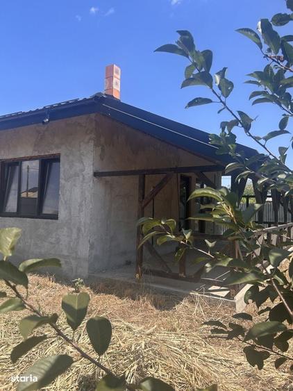 Casă cu 3 camere cu Teren 509 Mp în Brănești
