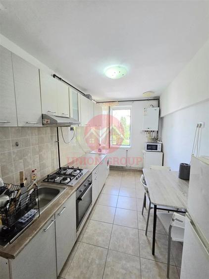 Apartament cu 4 camere decomandat în Tomis III
