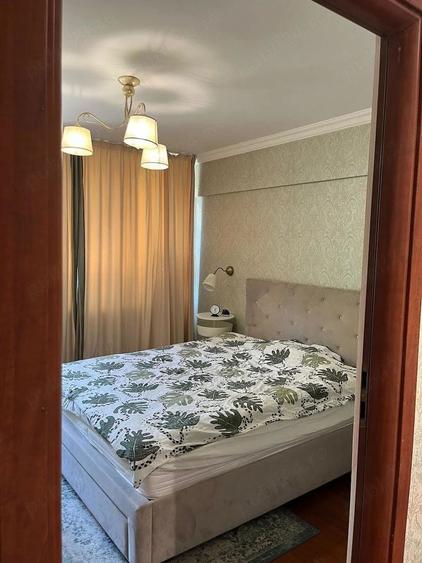 Apartament cu 2 camere decomandat în Arcul de Triumf