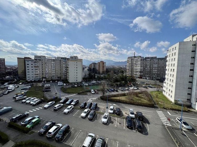 Apartament cu 3 camere decomandat în Gării
