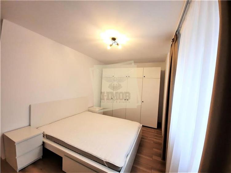 Apartament cu 3 camere decomandat, mobilat în Central