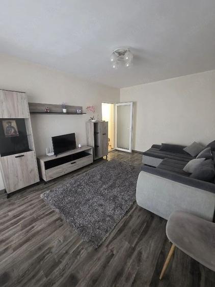 Apartament cu 2 camere decomandat în Mazepa 2