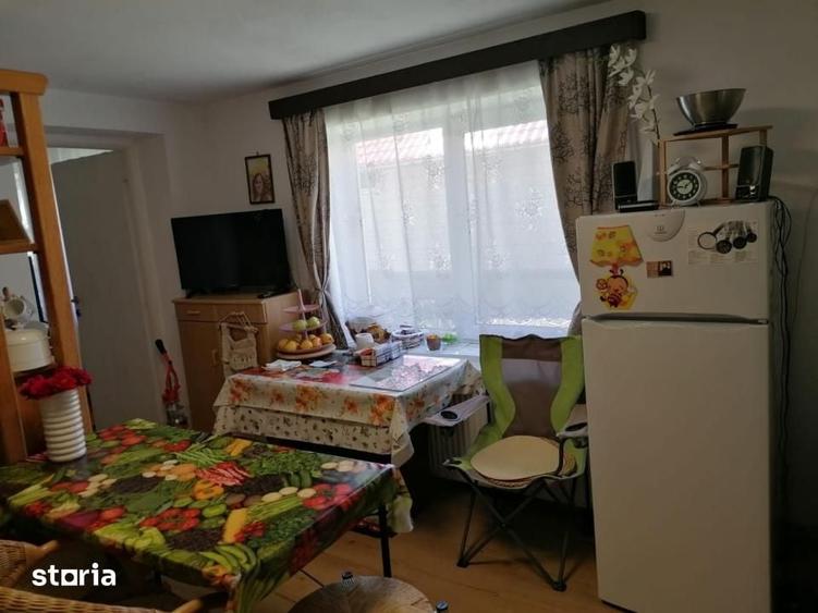 Casă cu 1 camere cu Teren 868 Mp în Arpașu de Jos