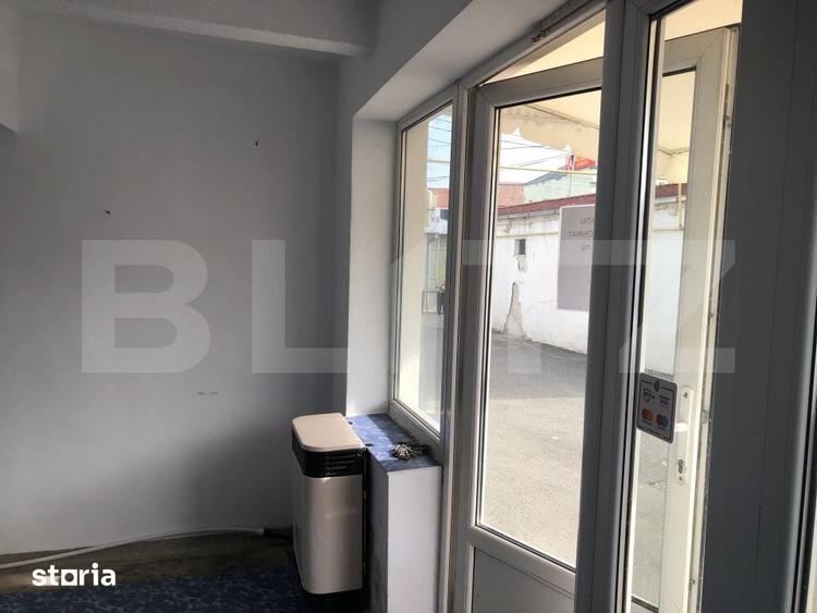 Spațiu comercial, de 26 mp, în Central