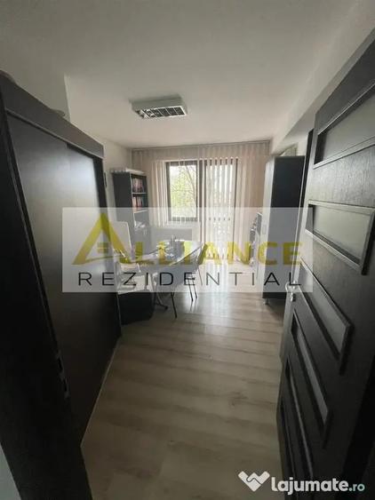 Spațiu comercial, de 115 mp, în Central