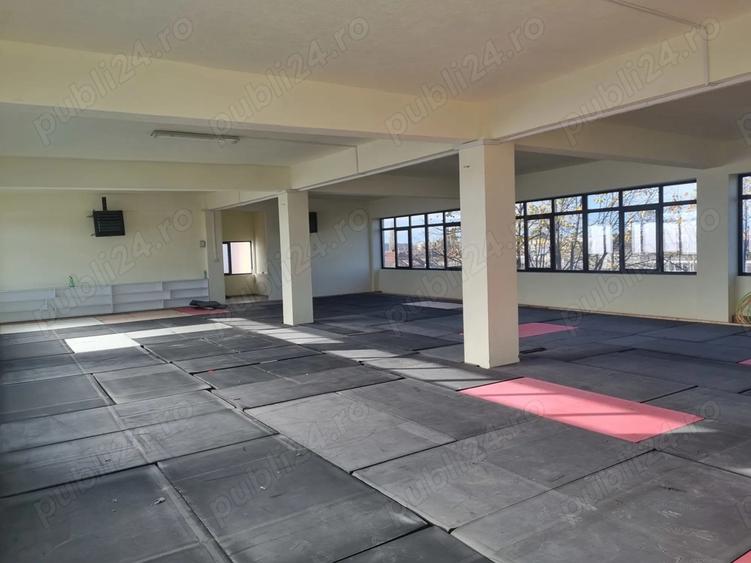 Spațiu comercial, de 210 mp, în Gării