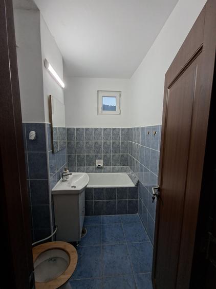 Apartament cu 2 camere decomandat în Precista