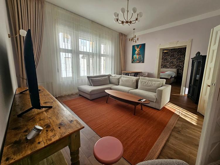 Apartament cu 2 camere semidecomandat în Central