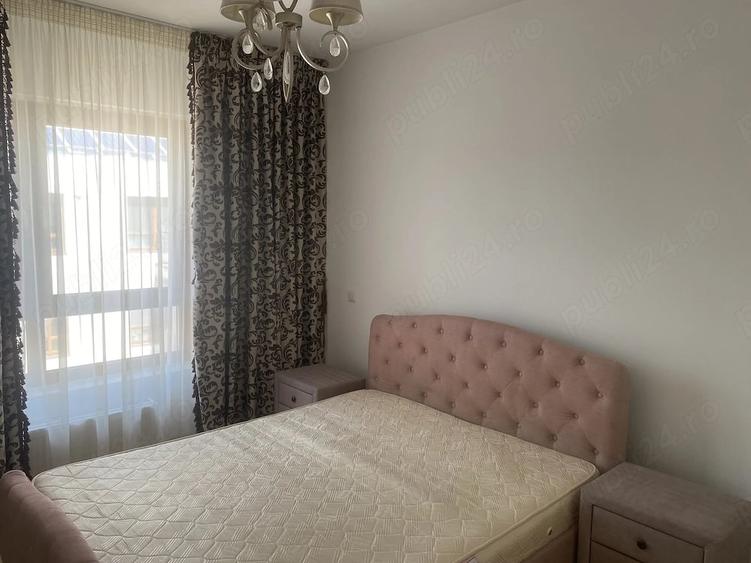 Apartament cu 3 camere decomandat în Metalurgiei