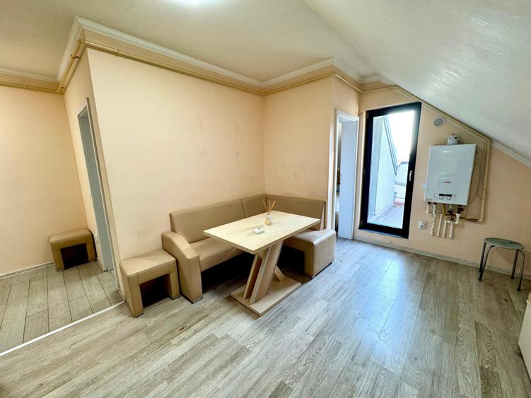 Apartament cu 2 camere semidecomandat, mobilat în Central