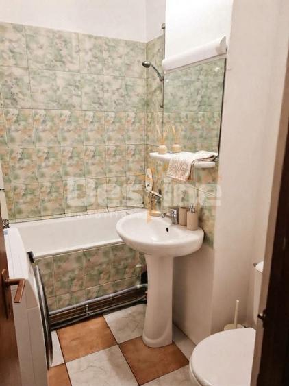 Apartament cu 3 camere decomandat, mobilat în Păcurari