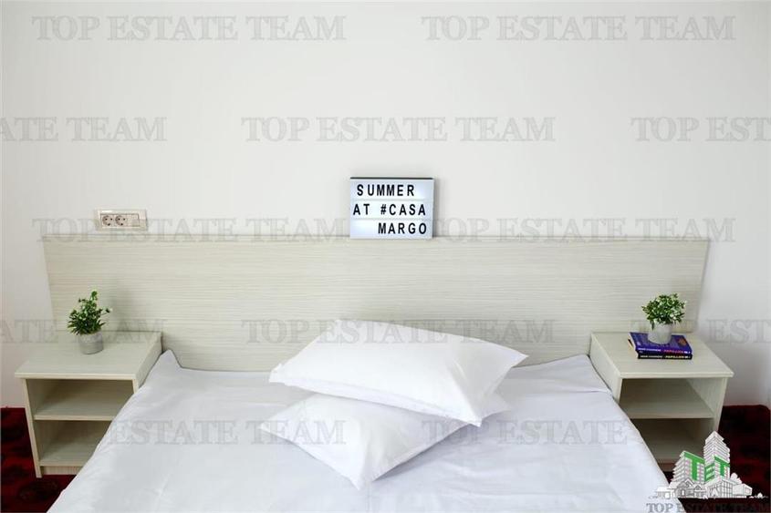 Casă individuală cu 17 camere cu Teren 796 Mp în Central