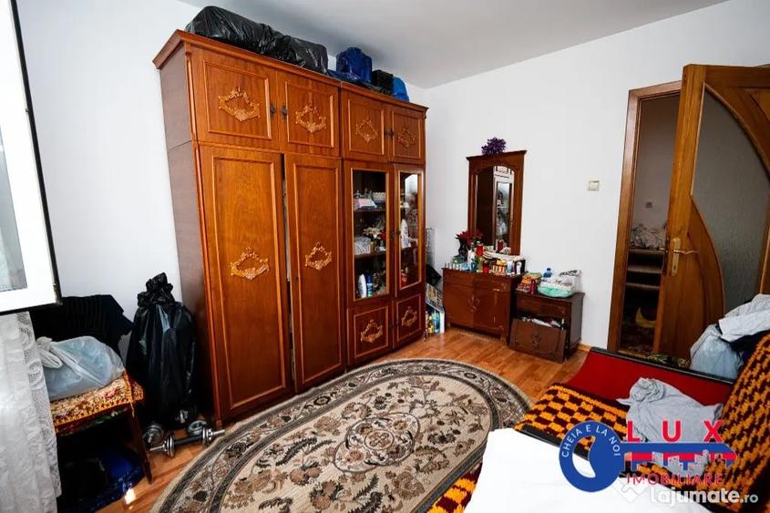 Apartament cu 3 camere decomandat în Ultracentral