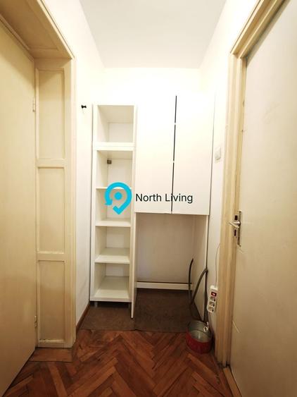 Apartament cu 3 camere semidecomandat în Pajura