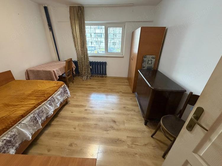 Garsonieră decomandată în Central