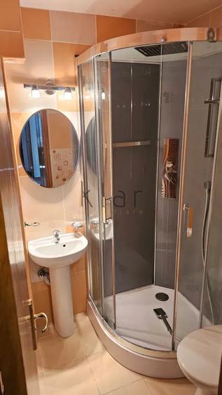 Apartament cu 4 camere decomandat, mobilat în Zorilor
