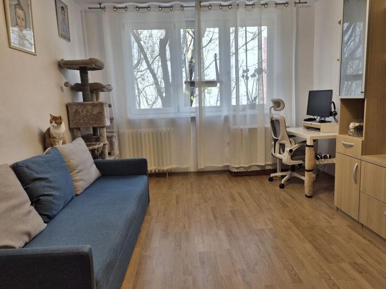 Apartament 4 camere de vanzare | Centrala proprie | - 3