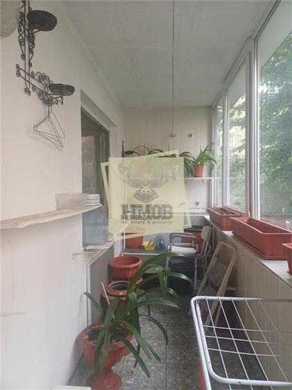 Apartament cu 4 camere decomandat în Vasile Aaron