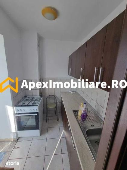 Garsonieră decomandată, mobilată în 13 Septembrie