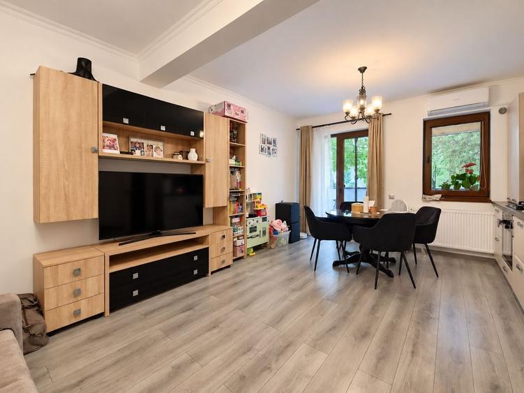 Apartament cu 2 camere semidecomandat, mobilat în Europa