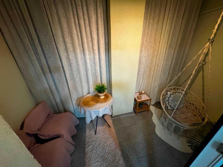 Apartament cu 3 camere semidecomandat în Braytim