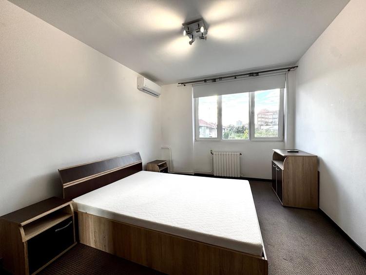 Apartament cu 2 camere semidecomandat, mobilat în Central