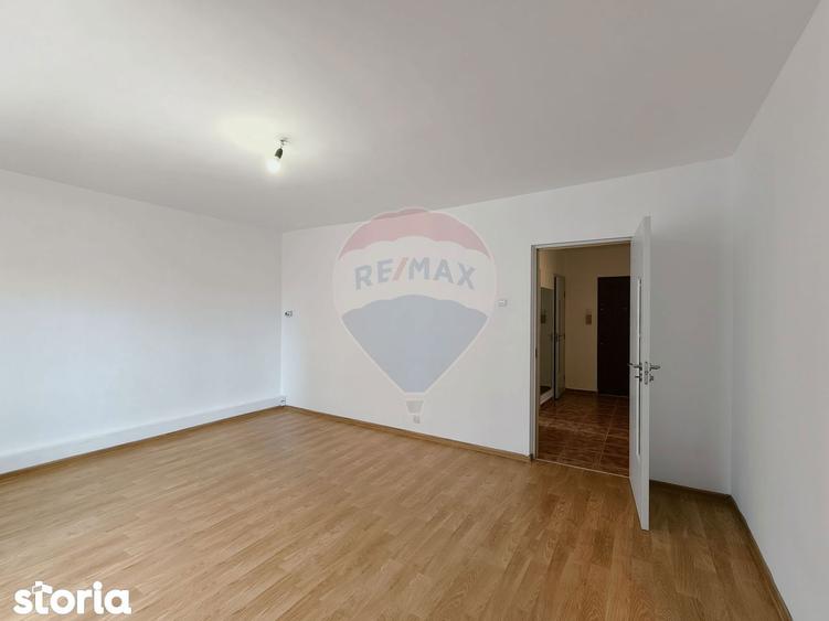 Apartament cu 3 camere, mobilat în Astra