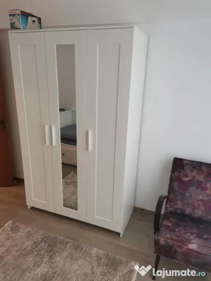 Apartament cu 3 camere decomandat în Iancului
