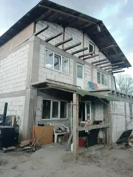 De vanzare casa cu etaj. - 4