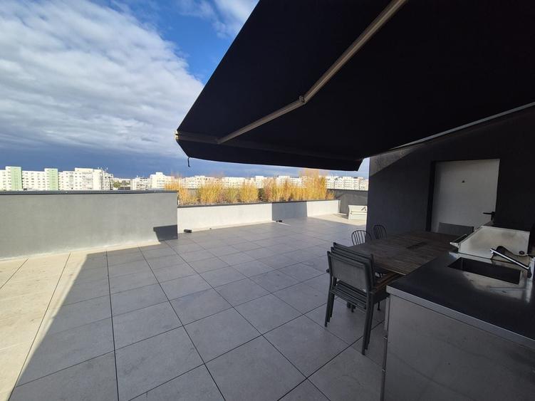 Penthouse cu 3 camere decomandat în Dacia