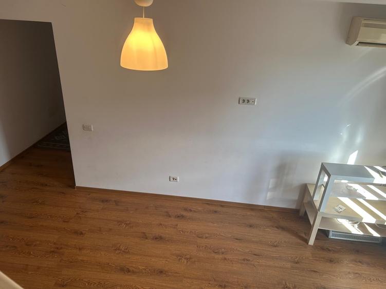 Apartament cu 3 camere decomandat în Prelungirea Ghencea