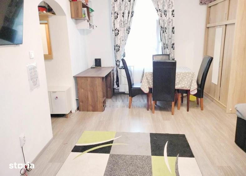 Apartament cu 3 camere semidecomandat în Mehala