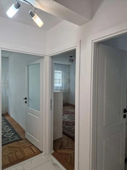 Apartament cu 2 camere decomandat în Drumul Taberei