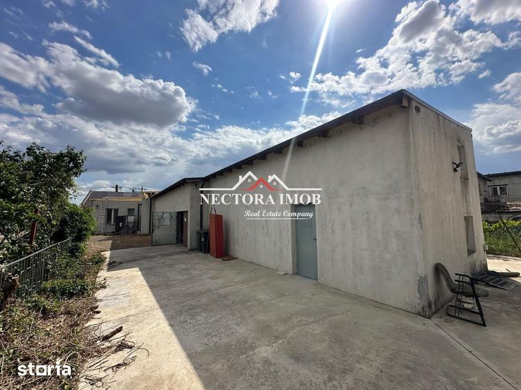 Spațiu comercial, de 160 mp, în Sântion