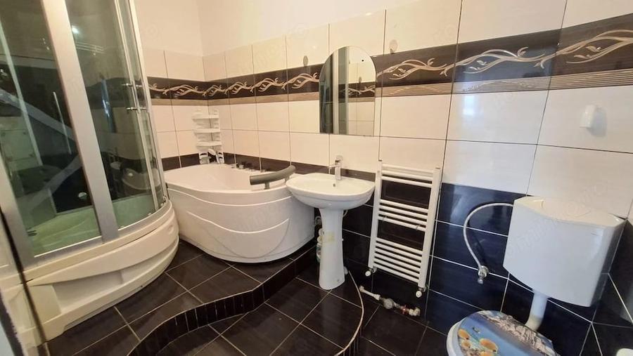 Apartament cu 3 camere decomandat în Ștefănești