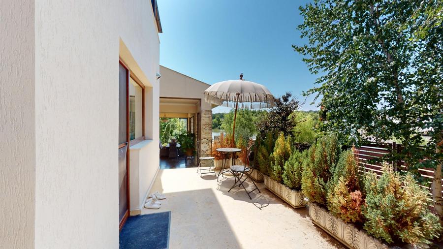 Casă individuală cu 4 camere cu Teren 1500 Mp în Corbeanca
