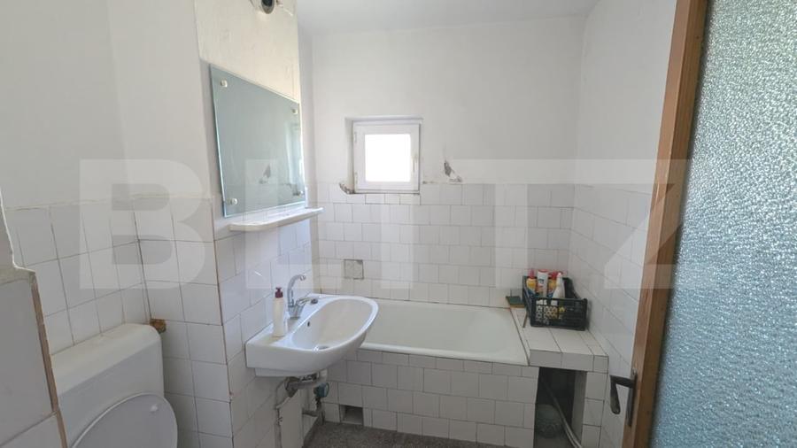 Apartament cu 3 camere decomandat în Nord