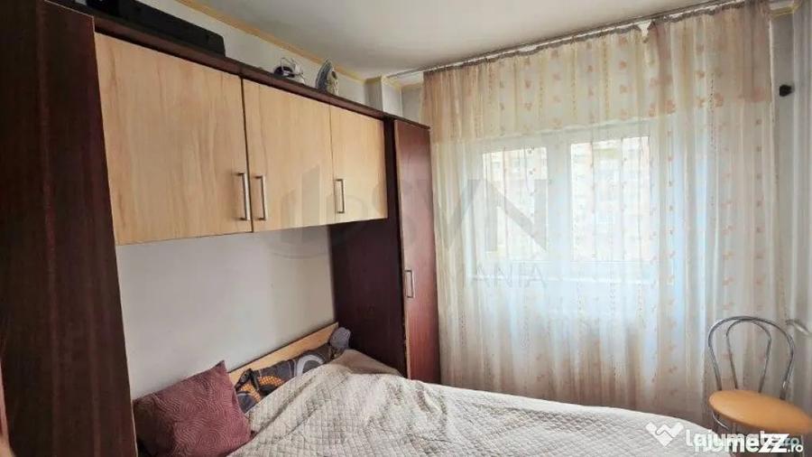 Apartament cu 3 camere semidecomandat în Crângași