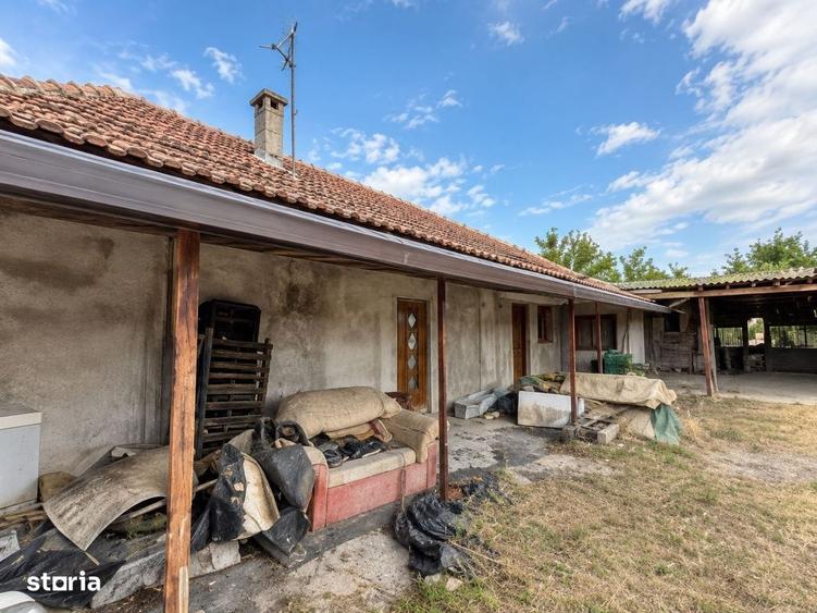 Casă cu 2 camere în Horia
