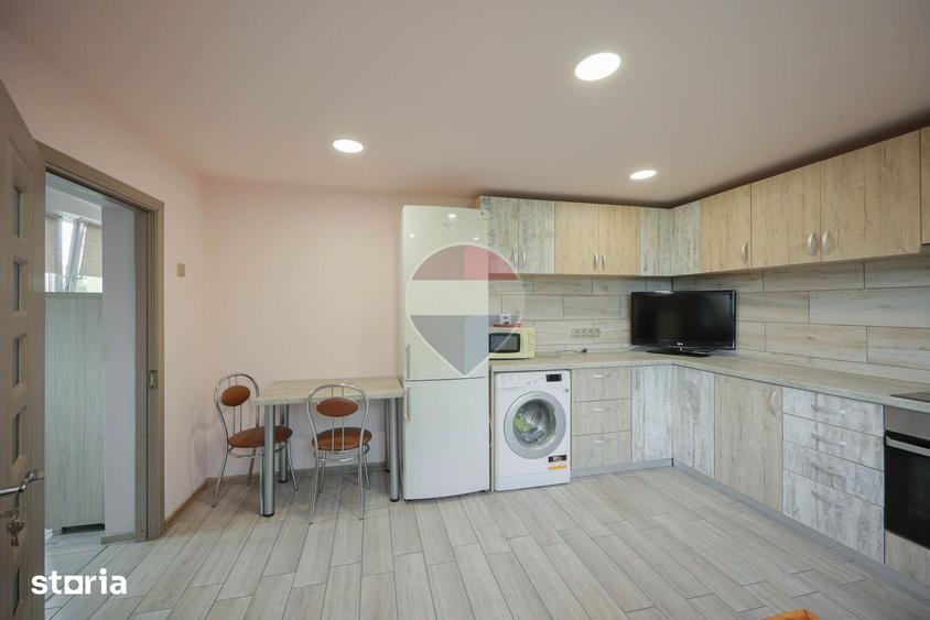 Casă cu 3 camere cu Teren 8788 Mp în Forosig