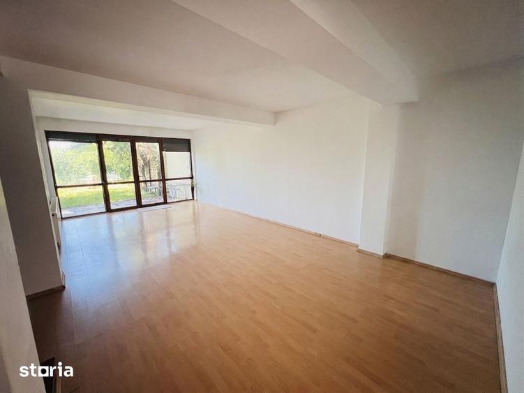 Casă cu 5 camere cu Teren 200 Mp în Central