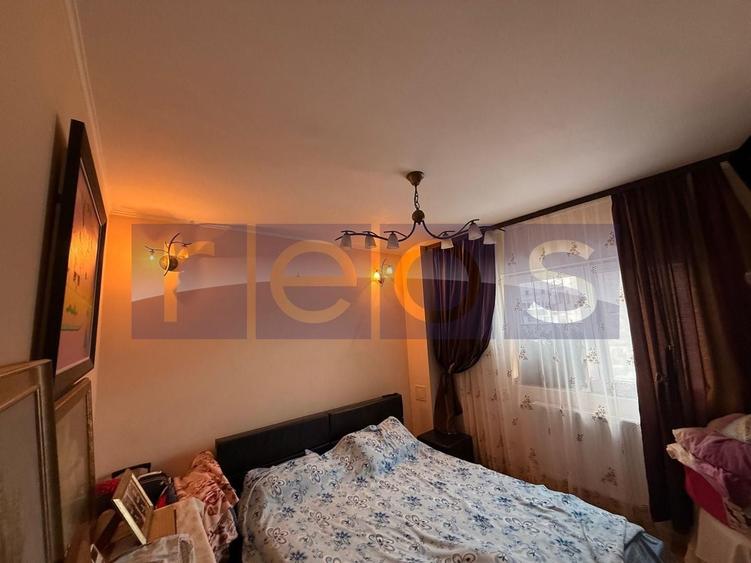 Apartament cu 4 camere semidecomandat, mobilat în Tineretului