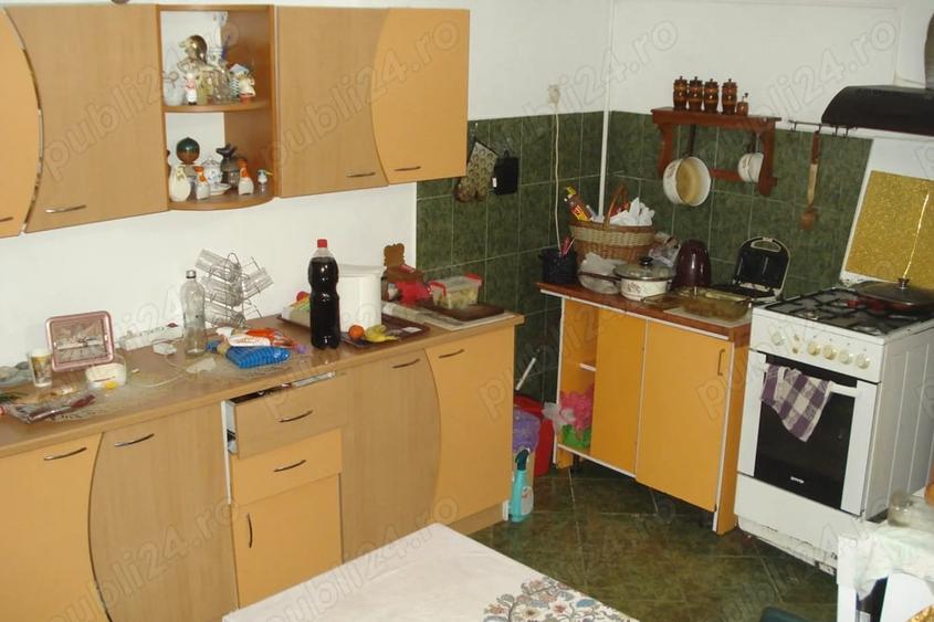 Apartament cu 3 camere decomandat în Sinaia